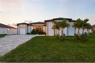 302 NW 1st St, Cape Coral, FL 33993 - Photo 1