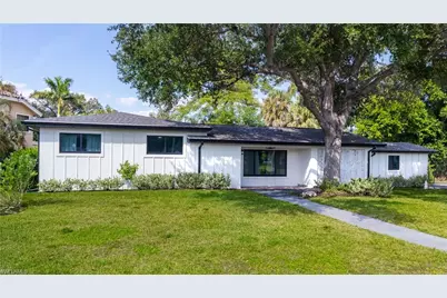 1357 Wales Dr, Fort Myers, FL 33901 - Photo 1