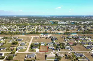 2825 NE 4th Pl, Cape Coral, FL 33909 - Photo 1