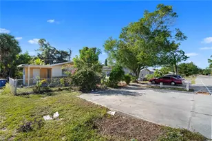1706 Cypress Dr, Fort Myers, FL 33907 - Photo 1