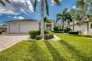 818 Montclaire Ct, Cape Coral, FL 33904 - Photo 1