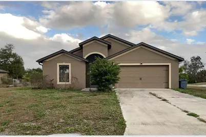 815 Lystra Ave, Fort Myers, FL 33913 - Photo 1