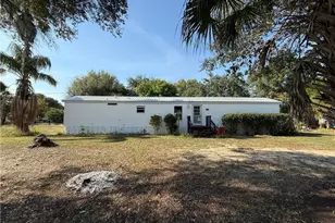 1277 Derby Ln, Moore Haven, FL 33471 - Photo 1