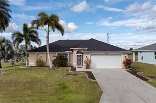 2013 NE 25th St, Cape Coral, FL 33909 - Photo 1