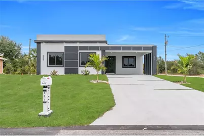 907 E 9th St, Lehigh Acres, FL 33972 - Photo 1