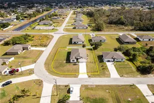 833 Youngreen Dr, Fort Myers, FL 33913 - Photo 1