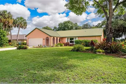 4559 Springview Cir, Labelle, FL 33935 - Photo 1