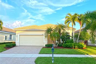 15459 Laguna Hills Dr, Fort Myers, FL 33908 - Photo 1