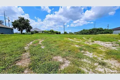 1014 NW 8th Ter, Cape Coral, FL 33993 - Photo 1