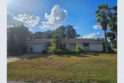 2201 Parkview Dr, Fort Myers, FL 33905 - Photo 1