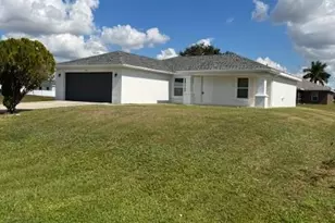 2817 NE 4th Ave, Cape Coral, FL 33909 - Photo 1