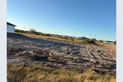 219 Pembroke St, Lehigh Acres, FL 33974 - Photo 1