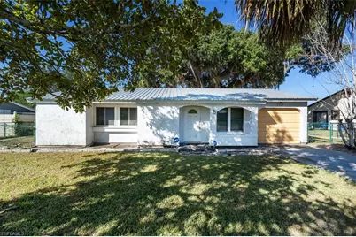4021 W Palomar Cir, Labelle, FL 33935 - Photo 1