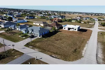 1106 NW 8th Pl, Cape Coral, FL 33993 - Photo 1