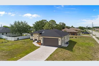 901 Sara Ave N, Lehigh Acres, FL 33971 - Photo 1