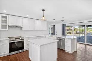 541 Bayside Dr, Fort Myers, FL 33919 - Photo 1