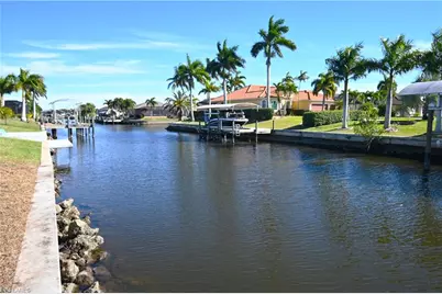 524 Mohawk Pkwy, Cape Coral, FL 33914 - Photo 1