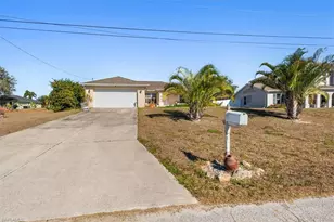 529 NW 18th Pl, Cape Coral, FL 33993 - Photo 1