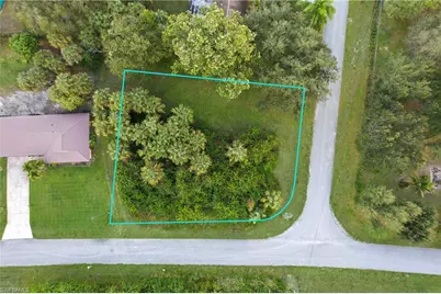 872 Geneva St, Lehigh Acres, FL 33974 - Photo 1