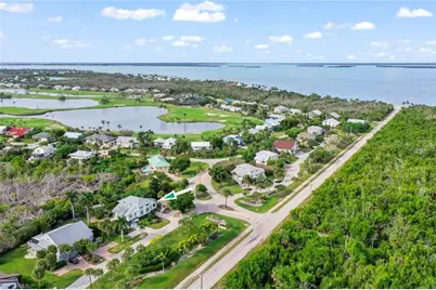 984 Greenwood Ct S, Sanibel, FL 33957 - Photo 1