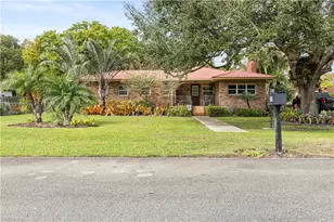 719 Poinsettia St, Clewiston, FL 33440 - Photo 1