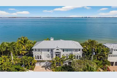 1552 San Carlos Bay Dr, Sanibel, FL 33957 - Photo 1