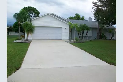 1040 SE 4th St, Cape Coral, FL 33990 - Photo 1