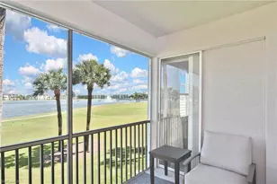 10460 Washingtonia Palm Way, Fort Myers, FL 33966 - Photo 1