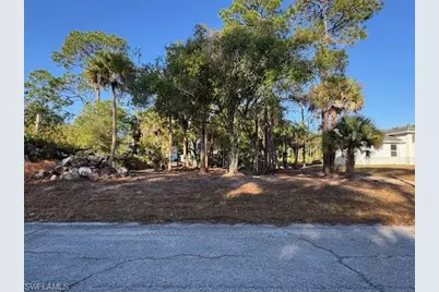 1012 Lockwood St, Labelle, FL 33935 - Photo 1
