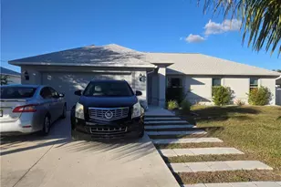 1129 NE 9th St, Cape Coral, FL 33909 - Photo 1