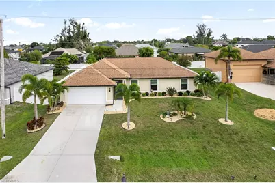423 NW 7th Pl, Cape Coral, FL 33993 - Photo 1