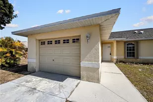 1909 SW Santa Barbara Pl, Cape Coral, FL 33991 - Photo 1