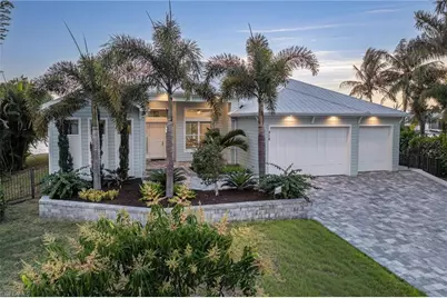 218 Bayshore Dr, Cape Coral, FL 33904 - Photo 1