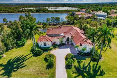 8460 Belle Meade Dr, Fort Myers, FL 33908 - Photo 1