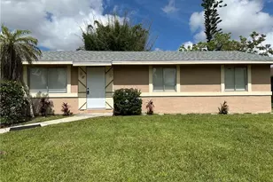 8 Roanoke Dr, Fort Myers, FL 33905 - Photo 1