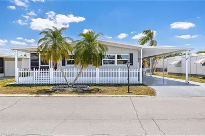 472 Nicklaus Blvd, North Fort Myers, FL 33903 - Photo 1