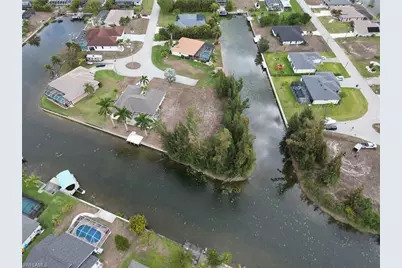 507 SW 7th Ter, Cape Coral, FL 33991 - Photo 1