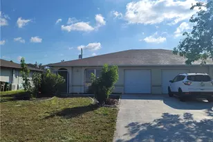 931 SE 23rd Pl, Cape Coral, FL 33990 - Photo 1
