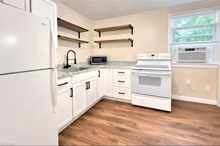 719 Burdick Ave, Fort Myers, FL 33905 - Photo 1