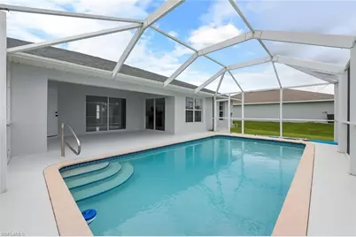1718 NE 40th Ln, Cape Coral, FL 33909 - Photo 1