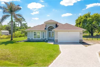 638 Parkdale Blvd, Lehigh Acres, FL 33974 - Photo 1