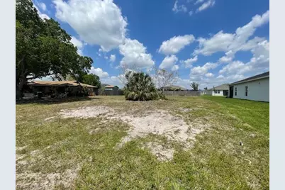 113 NE 7th Ter, Cape Coral, FL 33909 - Photo 1