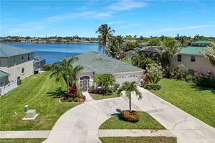 1726 Emerald Cove Cir, Cape Coral, FL 33991 - Photo 1