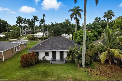 25 Cypress St, North Fort Myers, FL 33903 - Photo 1