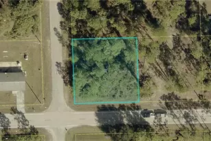 801 East 10th Street, Lehigh Acres, FL 33972 - Photo 1