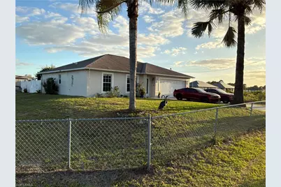 866 Chipley St E, Lehigh Acres, FL 33974 - Photo 1