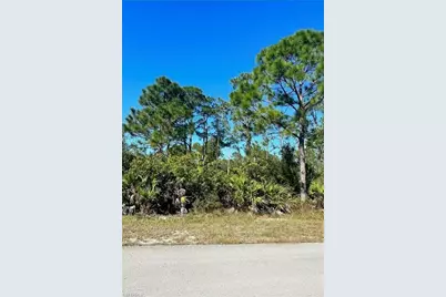 1718 Lake Ave, Lehigh Acres, FL 33972 - Photo 1