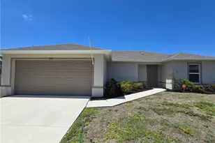 2122 NE 13th Pl, Cape Coral, FL 33909 - Photo 1