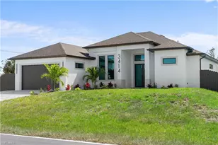 3414 W Gator Cir, Cape Coral, FL 33909 - Photo 1