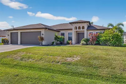 404 NE 18th Ave, Cape Coral, FL 33909 - Photo 1